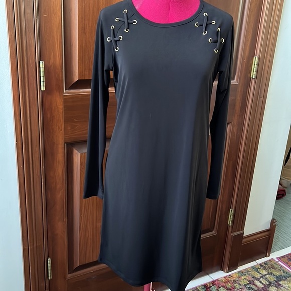 Michael Kors   Simply elegant  Long sleeve Scoopneck/ gold accents Dress  Size S - Picture 1 of 13